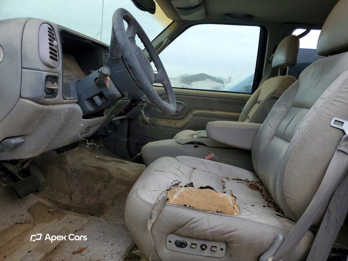 Chevrolet Suburban 1999