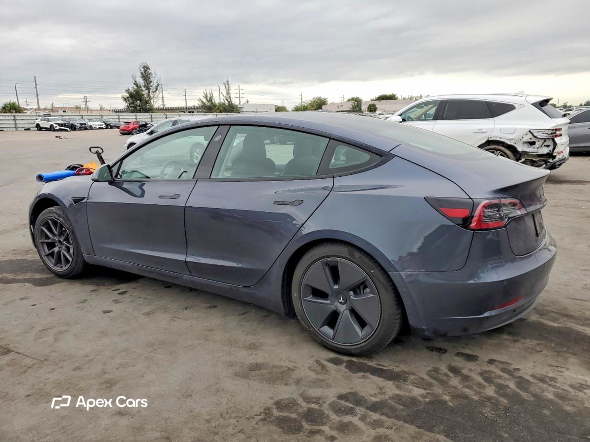 Tesla Model 3 2022