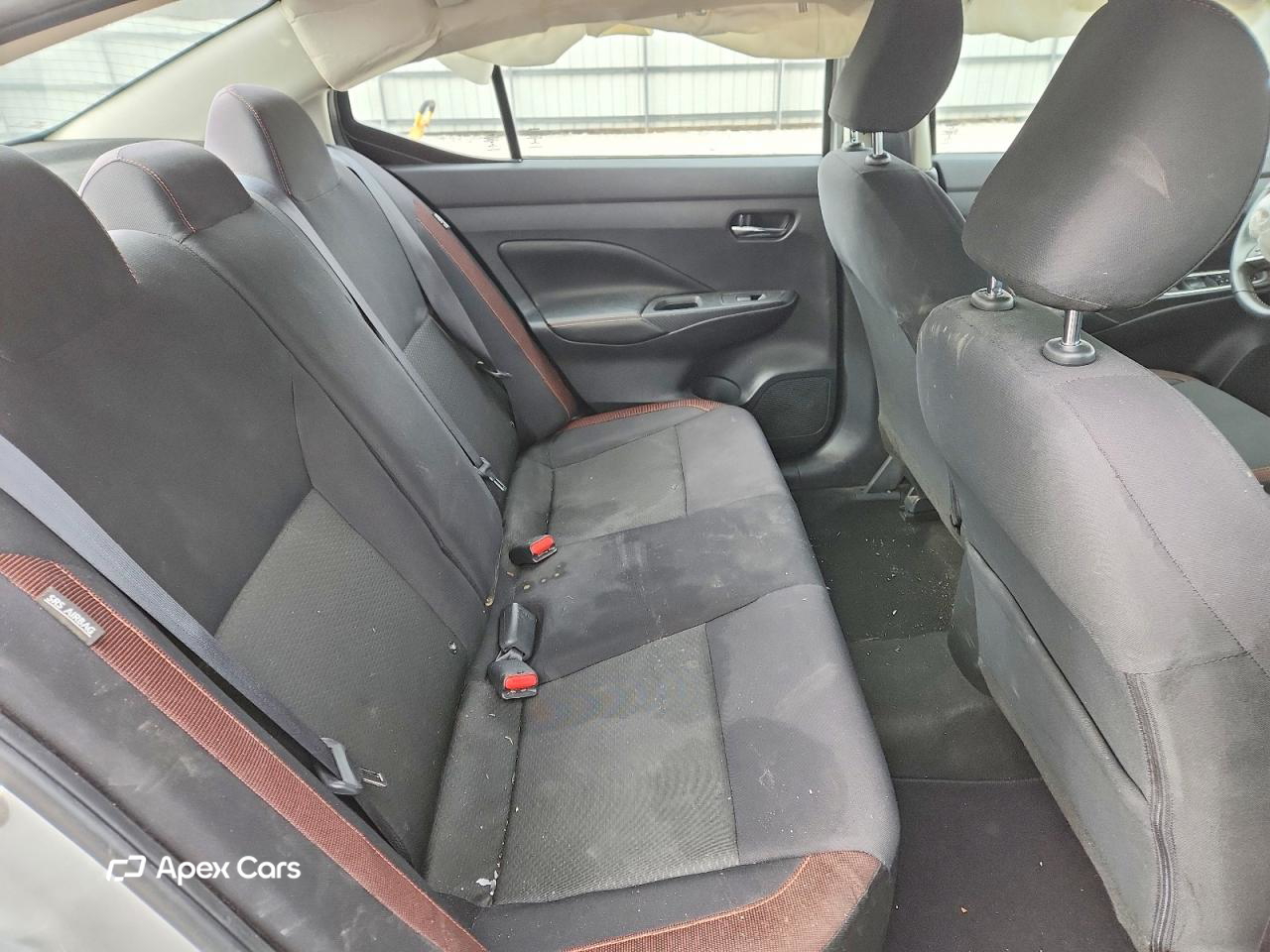Nissan Versa 2021