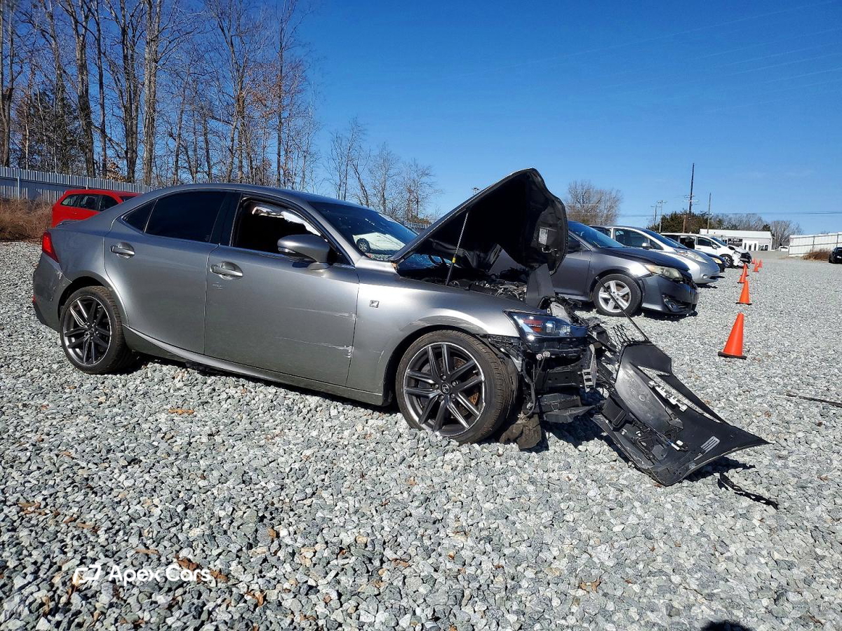 Lexus IS 2018