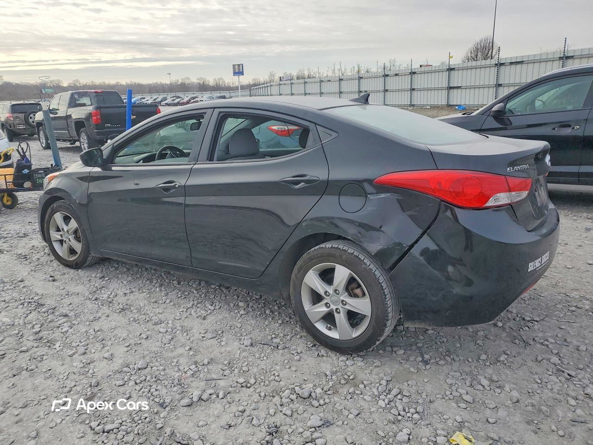 Hyundai Elantra 2012