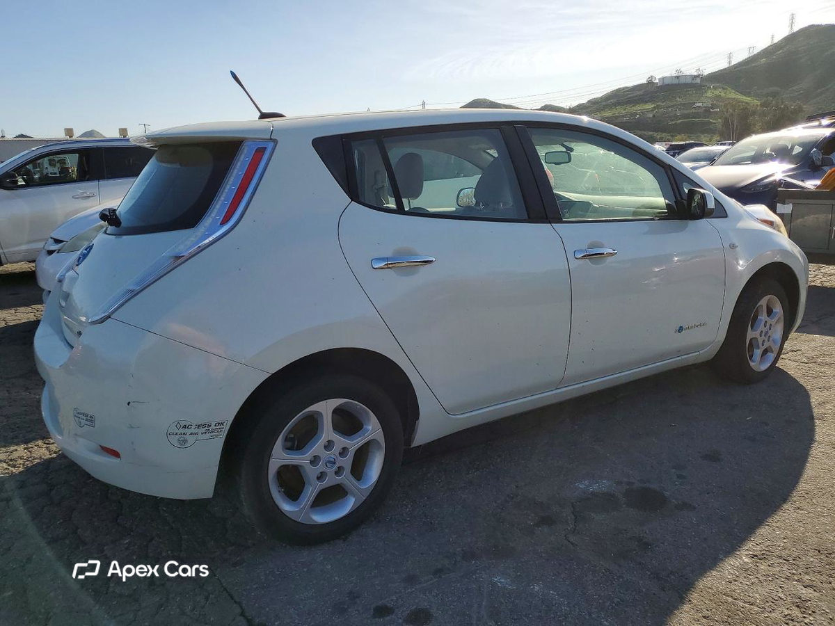 Nissan Leaf 2011