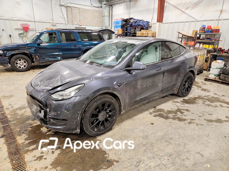 Tesla Model Y 2022 - Image 1 of 13