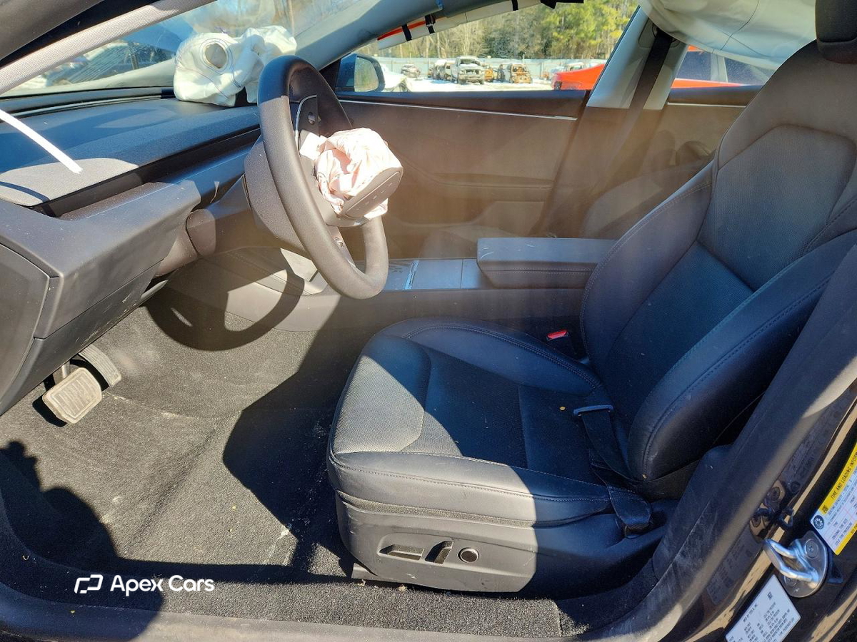 Tesla Model 3 2025