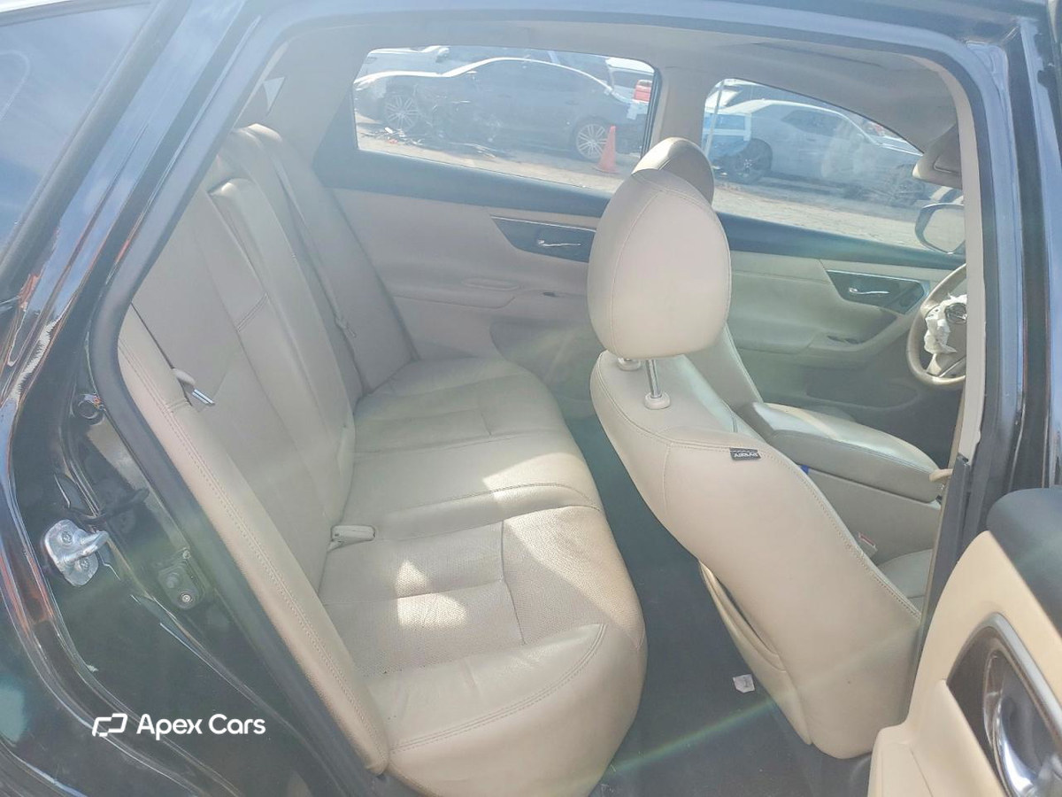 Nissan Altima 2015