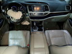 Toyota Highlander 2016