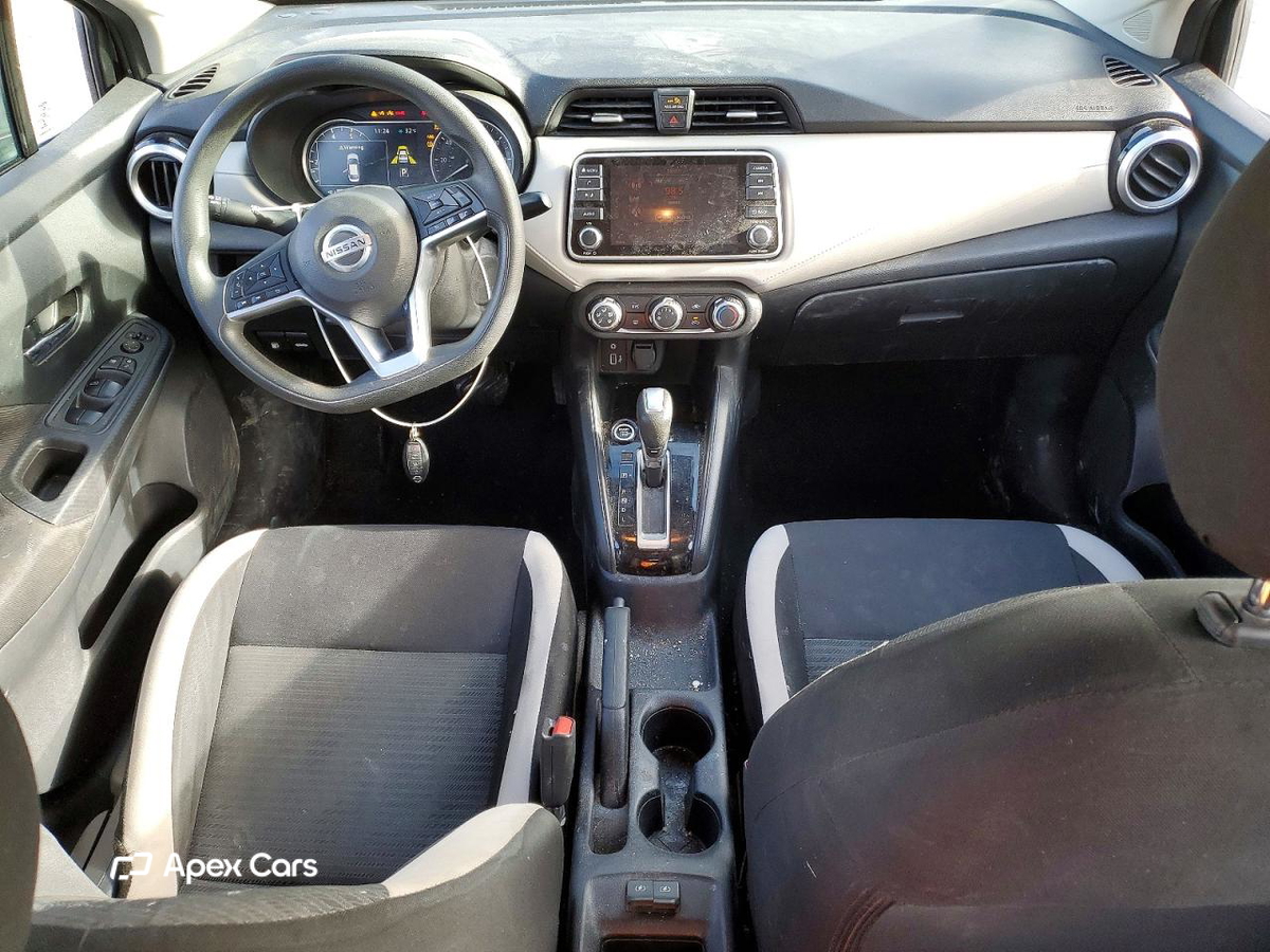 Nissan Versa 2021