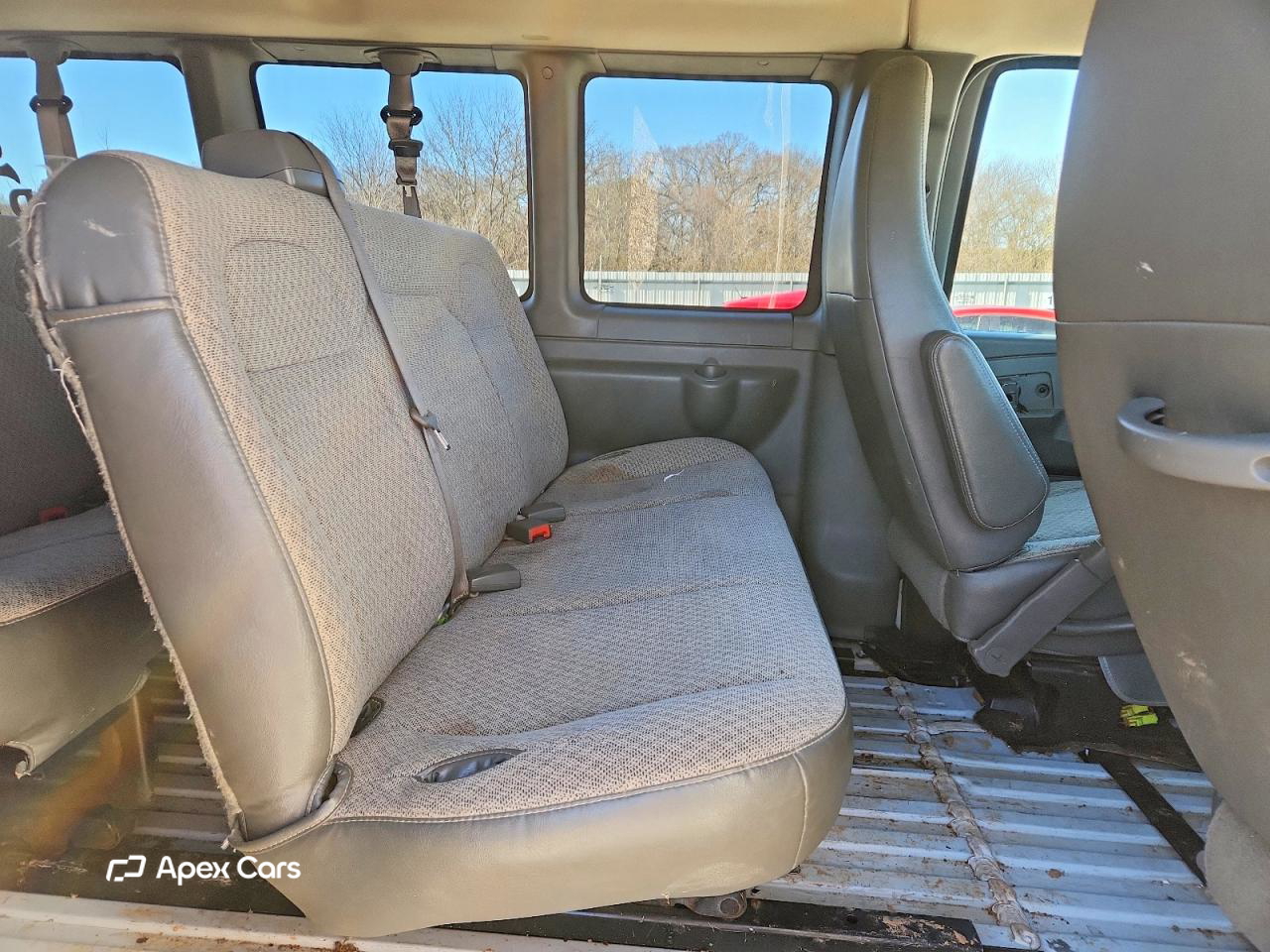 Chevrolet Express 2011