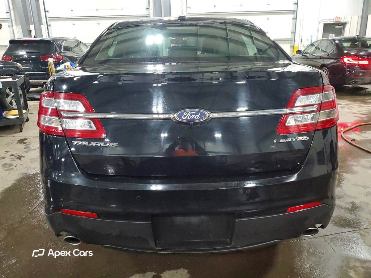 Ford Taurus 2019