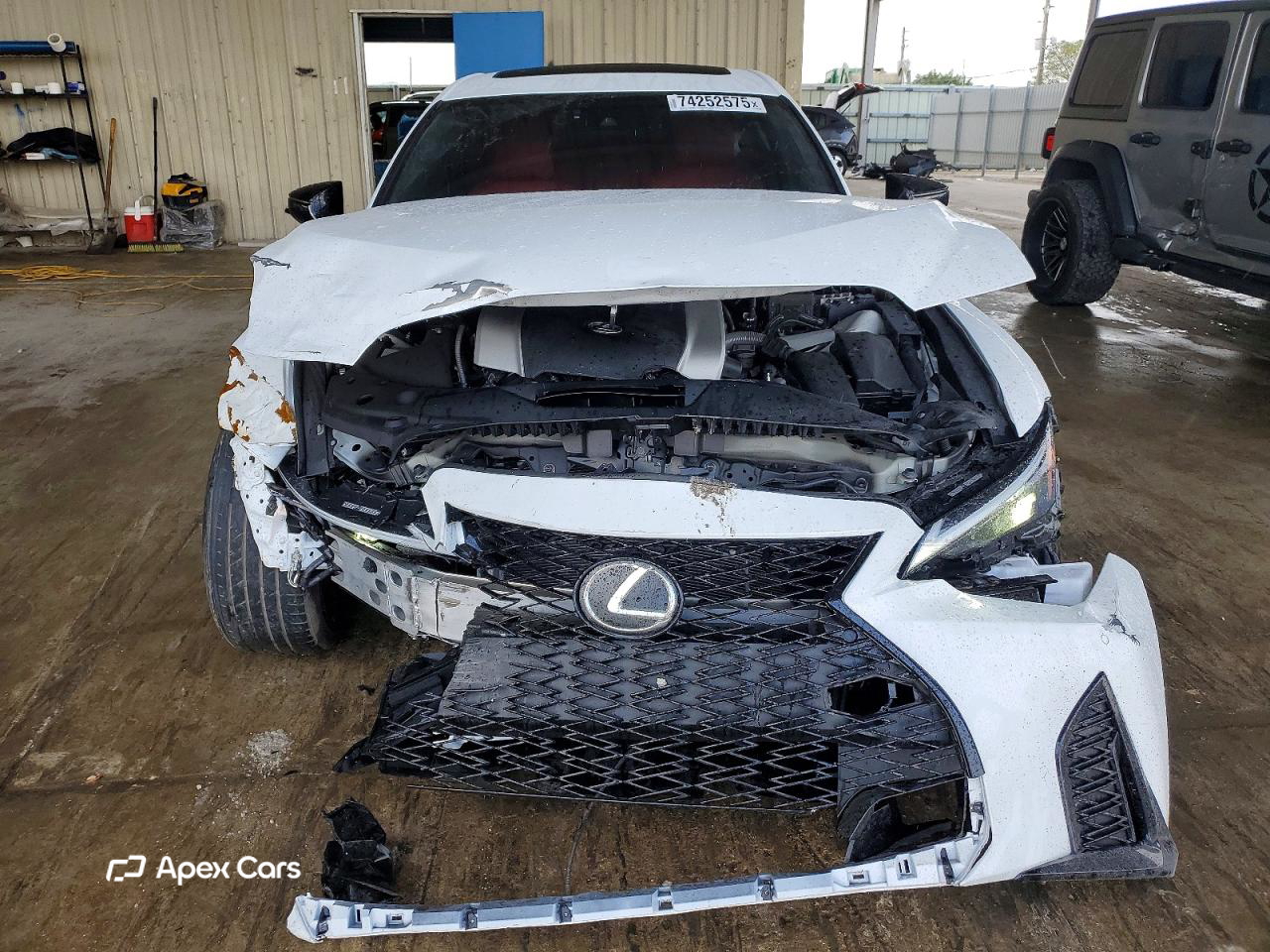 Lexus IS 2025