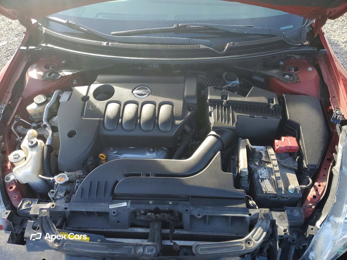Nissan Altima 2011