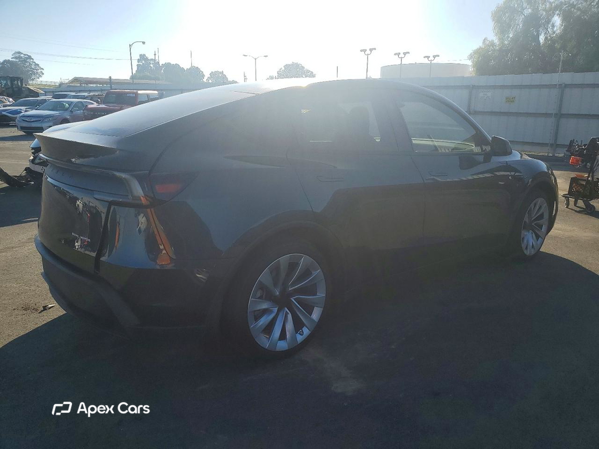 Tesla Model Y 2026