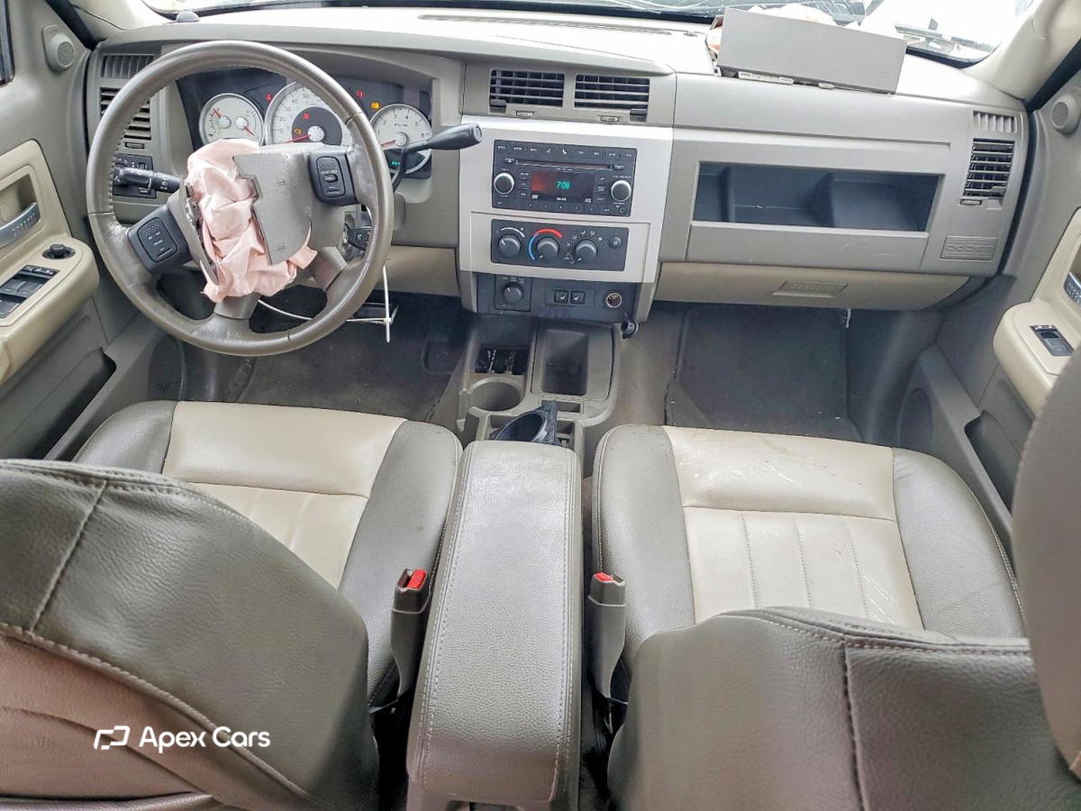 Dodge Dakota 2011