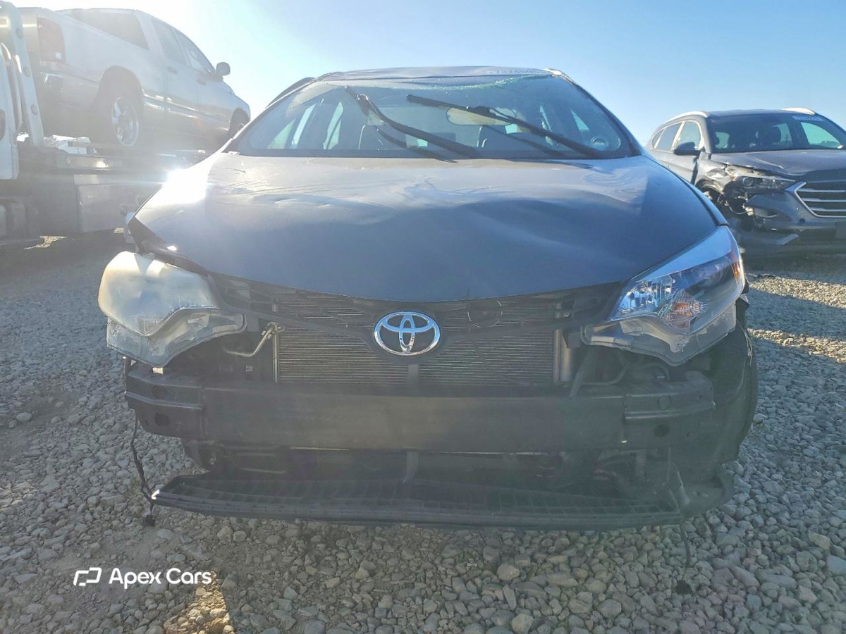 Toyota Corolla 2015