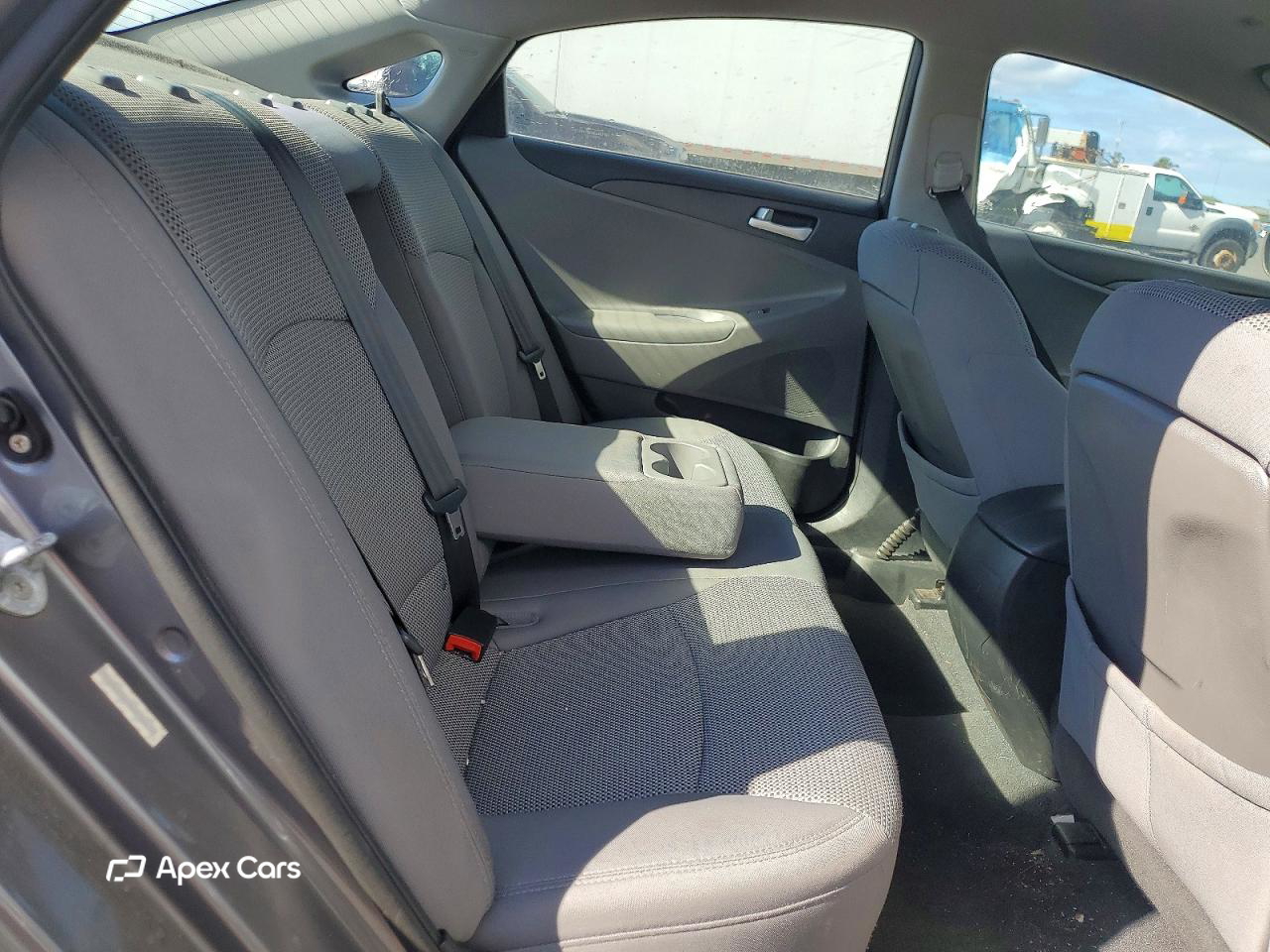 Hyundai Sonata 2011