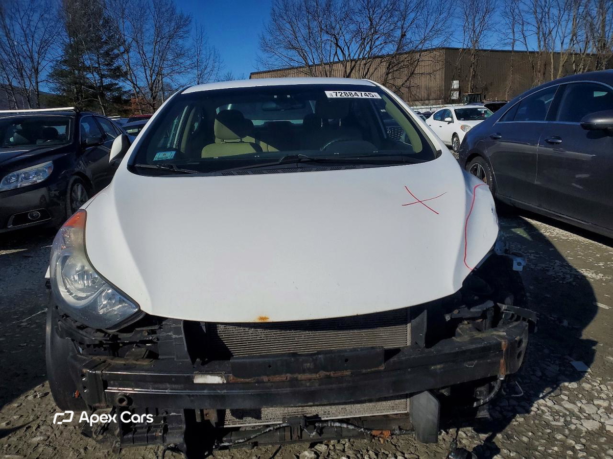 Hyundai Elantra 2013