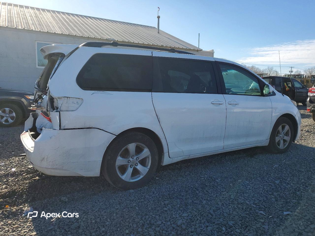 Toyota Sienna 2012
