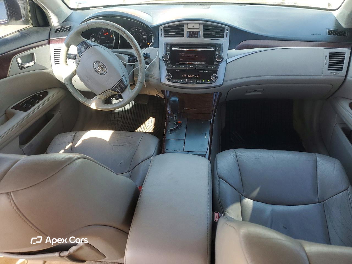 Toyota Avalon 2012