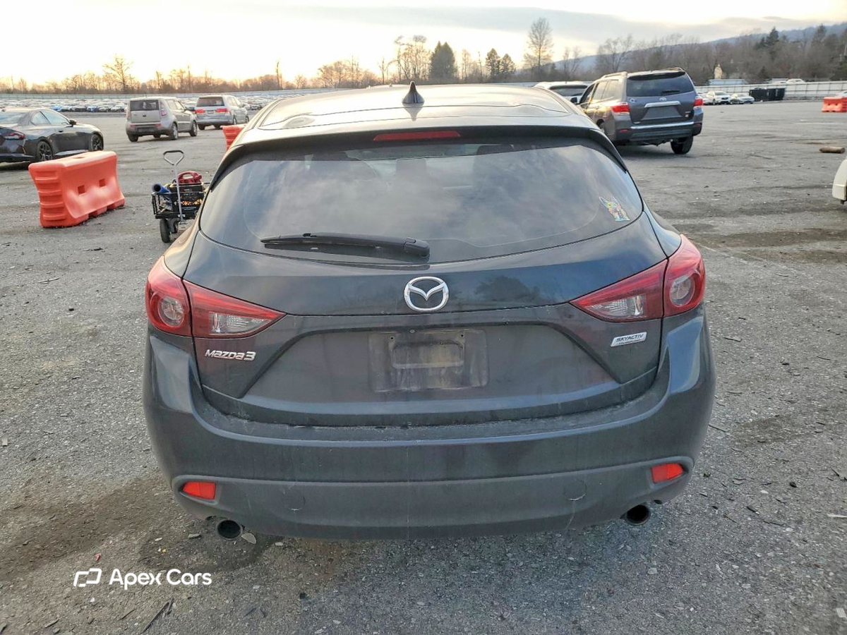 Mazda 3 2016