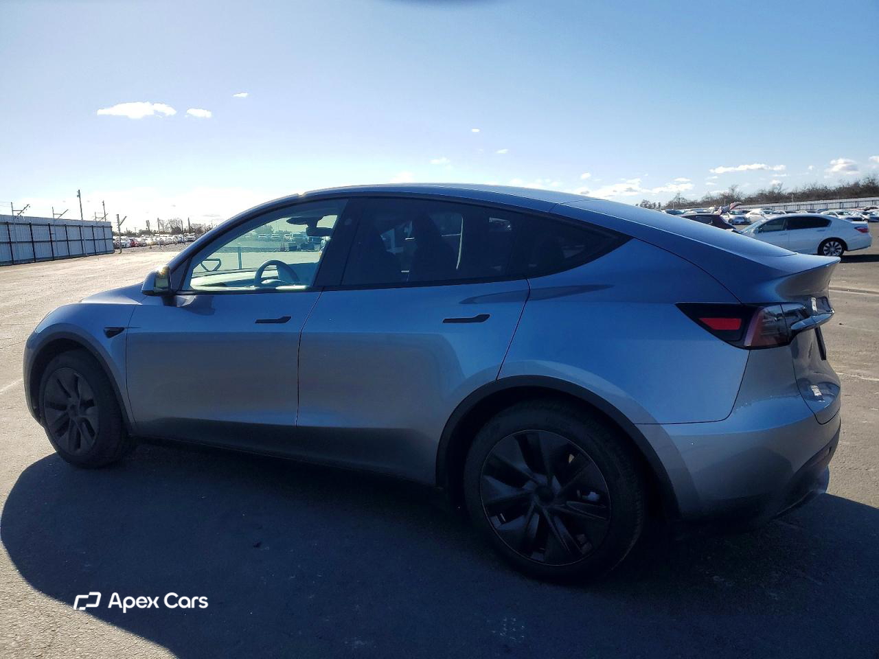 Tesla Model Y 2025