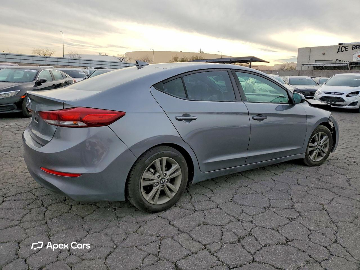 Hyundai Elantra 2018