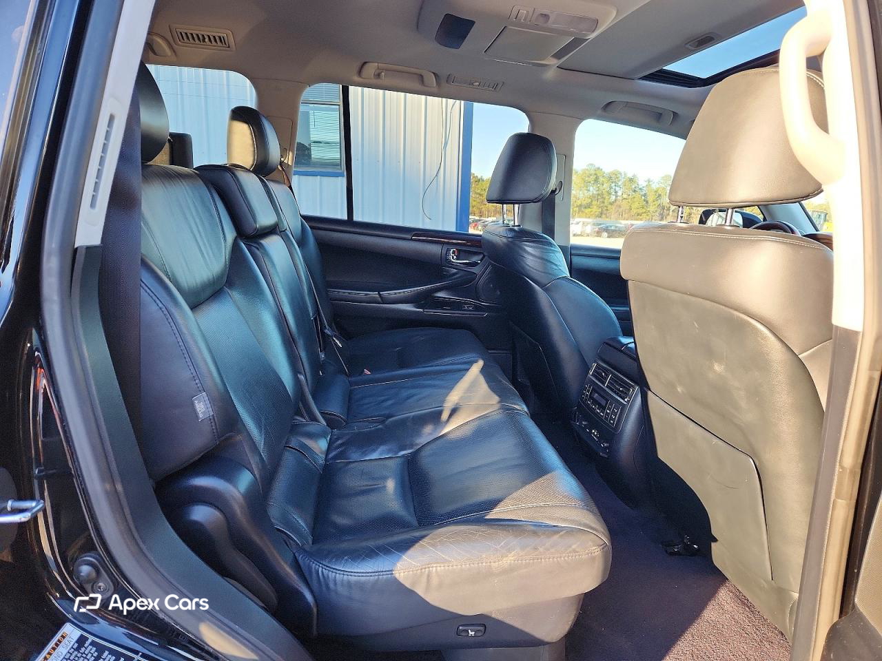 Lexus LX 2011