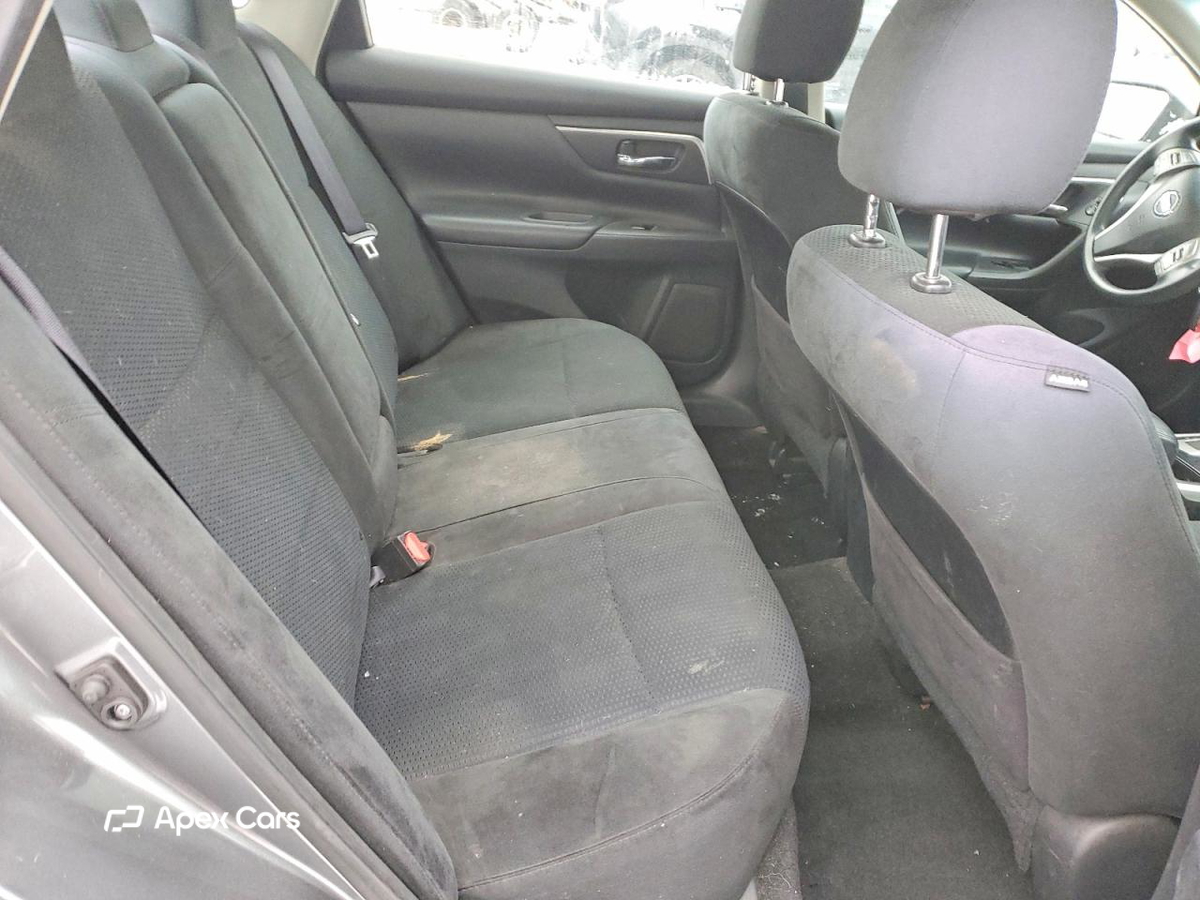Nissan Altima 2015
