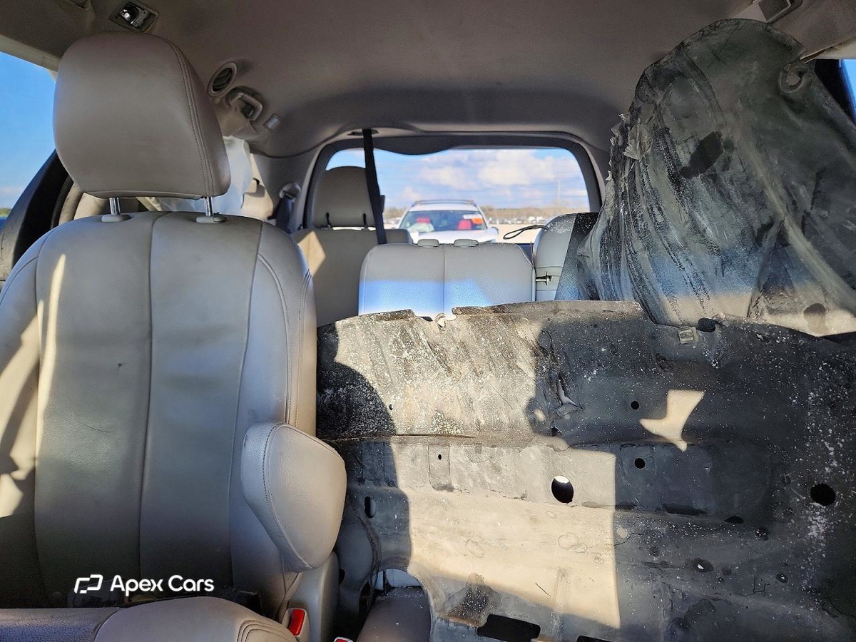 Toyota Sienna 2014