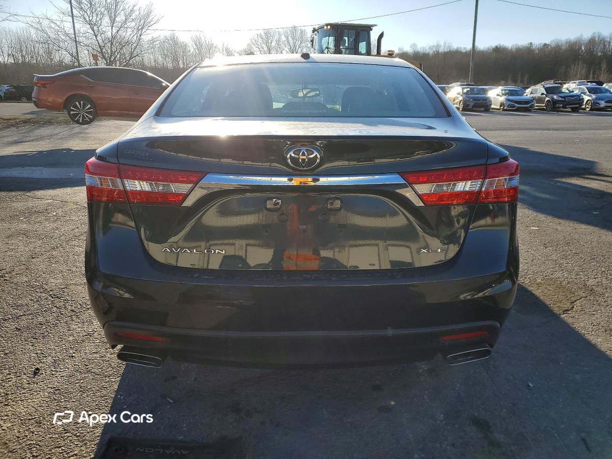 Toyota Avalon 2015