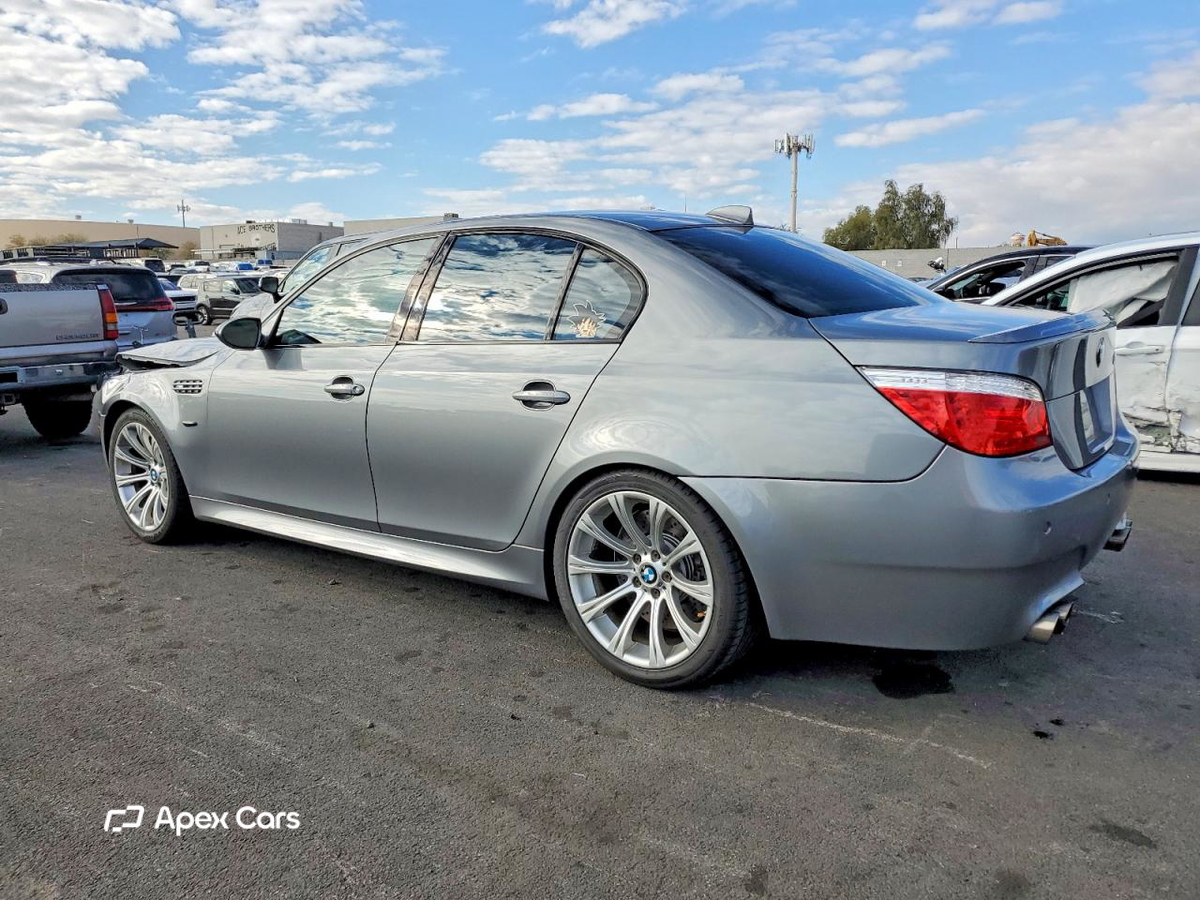 BMW M5 2008