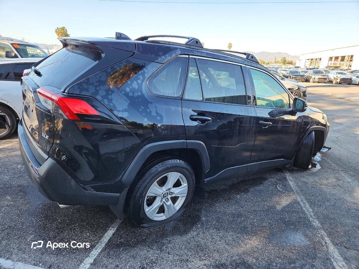 Toyota RAV 4 2021