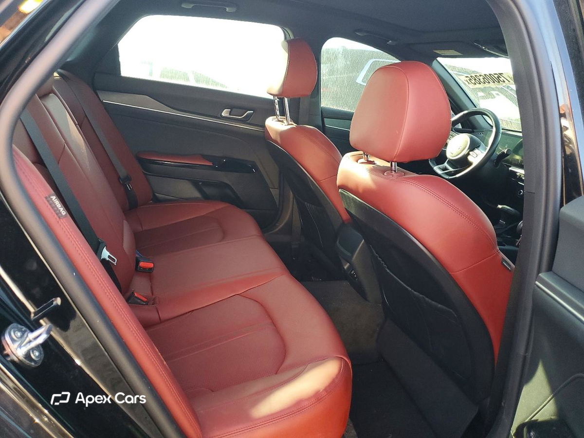 Kia K5 2025