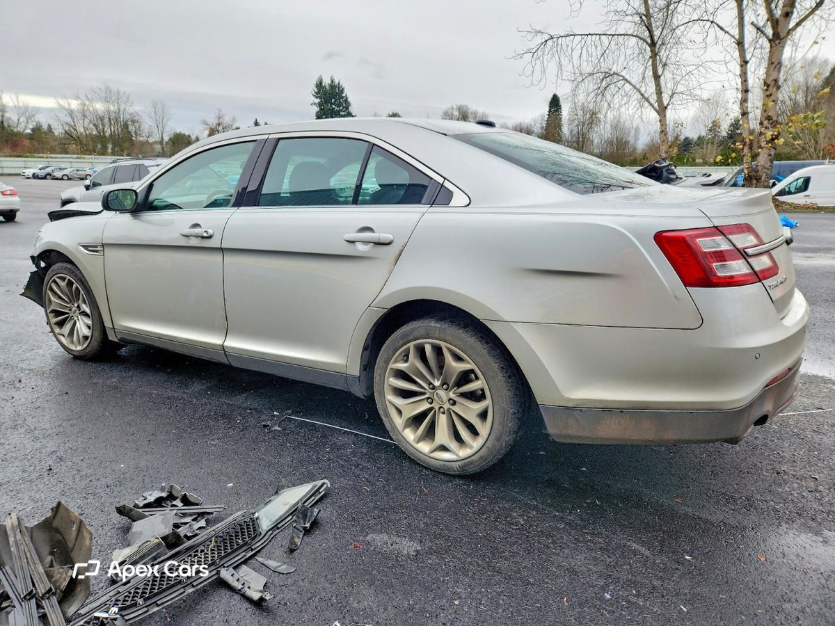 Ford Taurus 2015