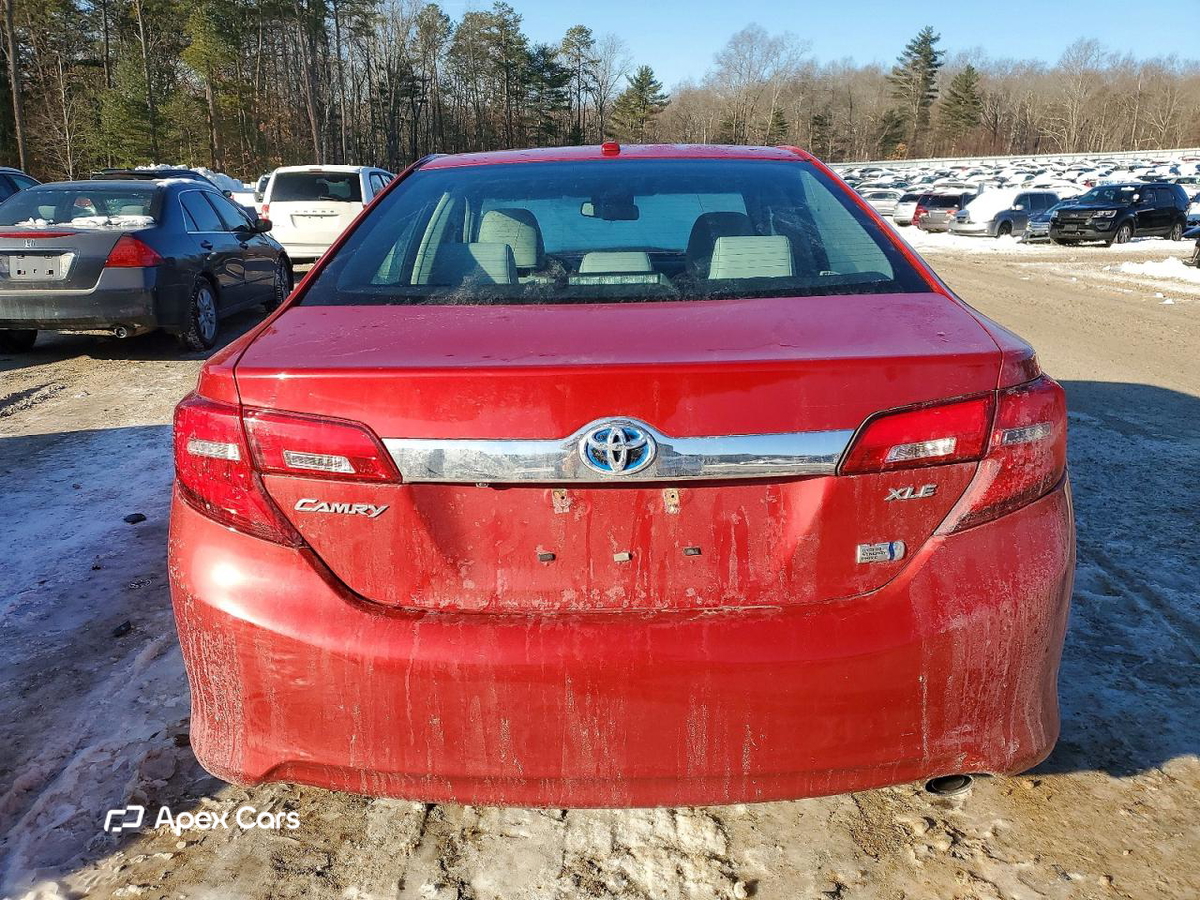 Toyota Camry 2014
