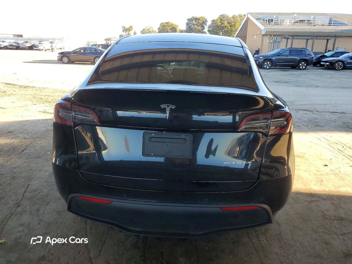 Tesla Model Y 2020