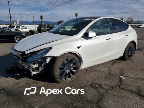 Tesla Model Y 2021 - Zdjęcie 1 z 15