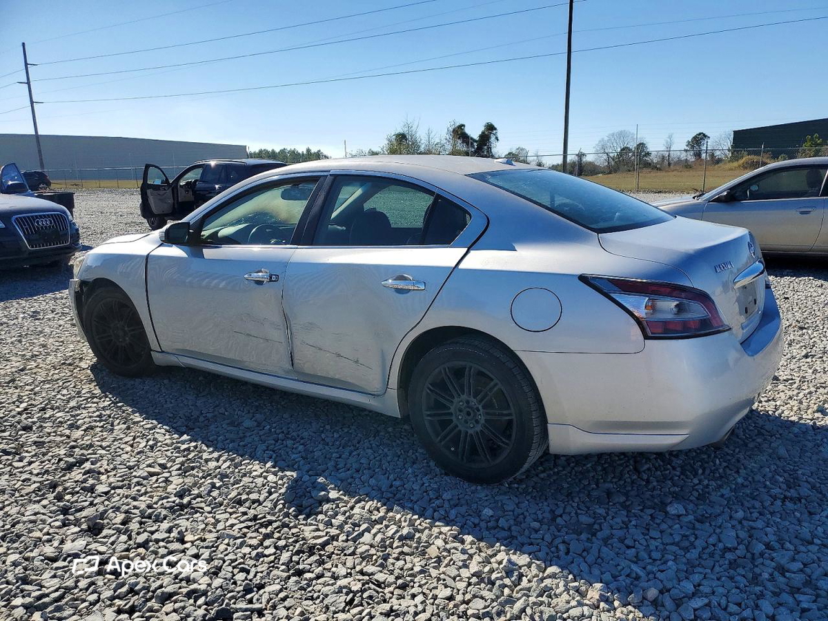 Nissan Maxima 2012