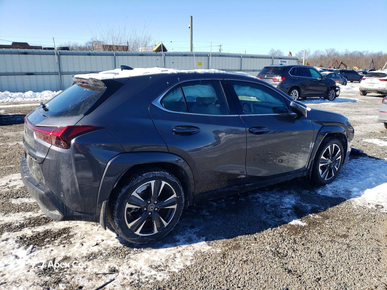 Lexus UX 2025