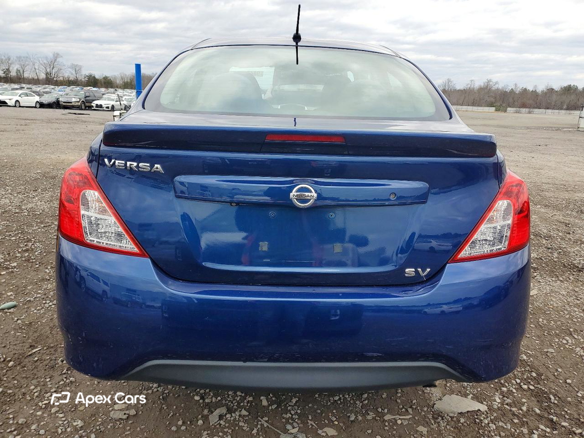 Nissan Versa 2019