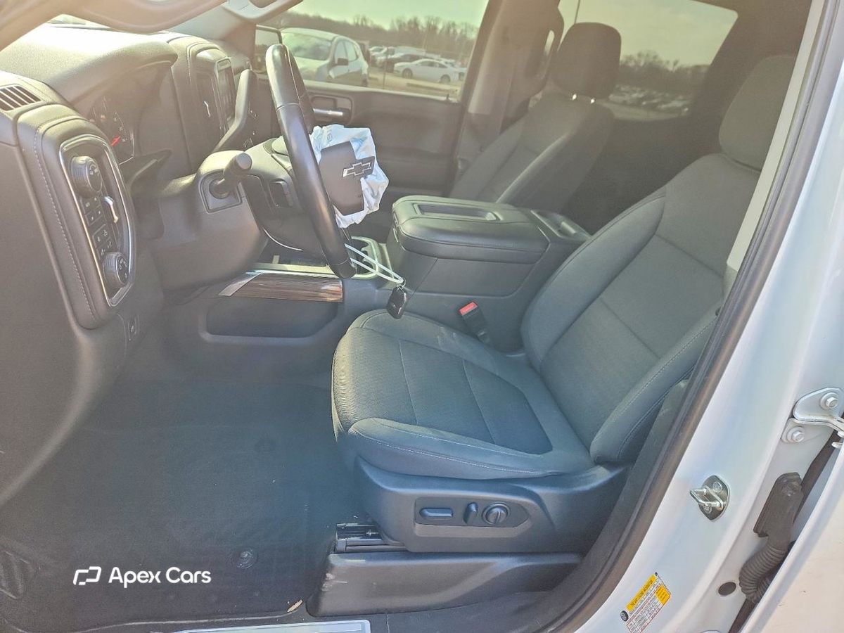 Chevrolet Silverado 2021
