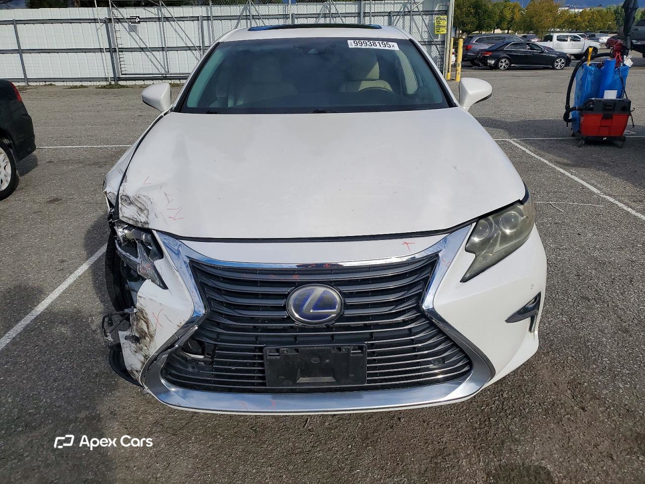 Lexus ES 2016