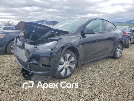 Tesla Model Y 2023 - Image 1 of 15
