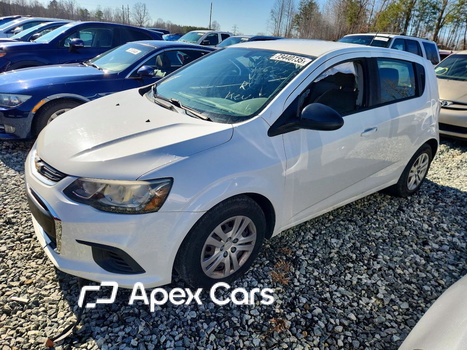 Chevrolet Sonic 2017 - Image 1 of 13