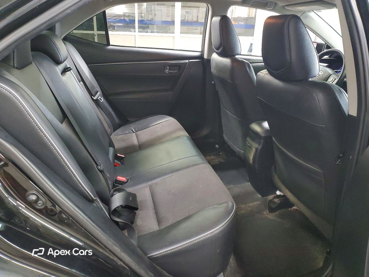 Toyota Corolla 2015