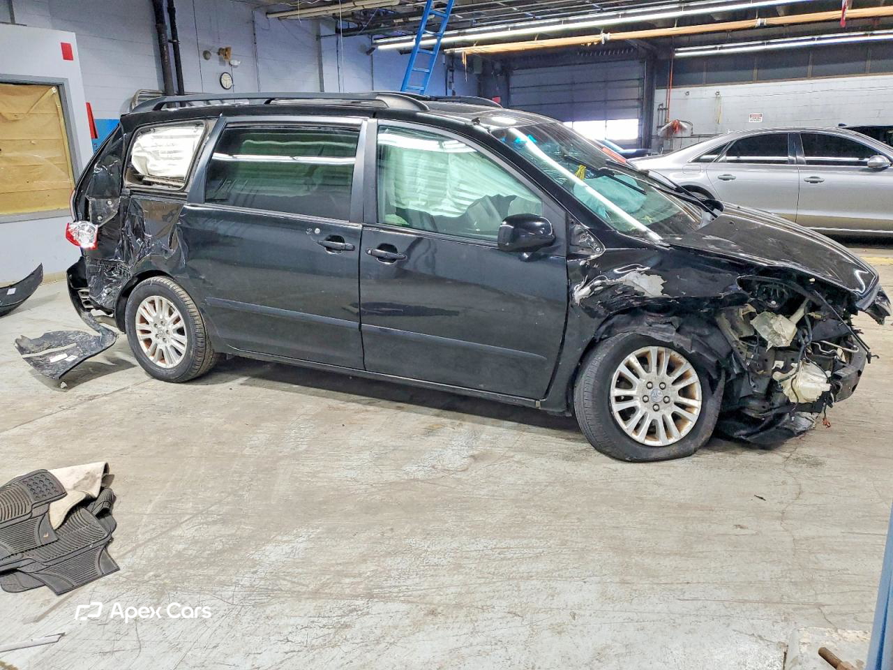 Toyota Sienna 2010