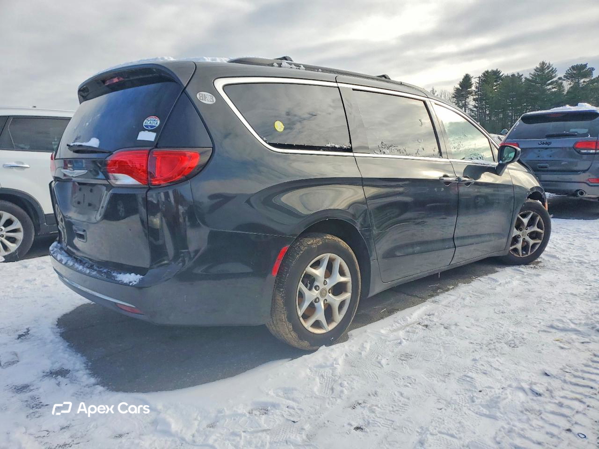 Chrysler Pacifica 2017