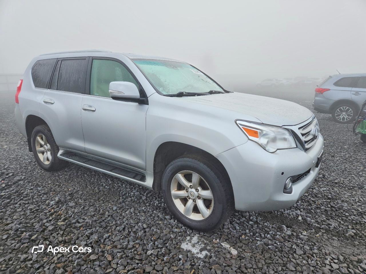 Lexus GX 2011