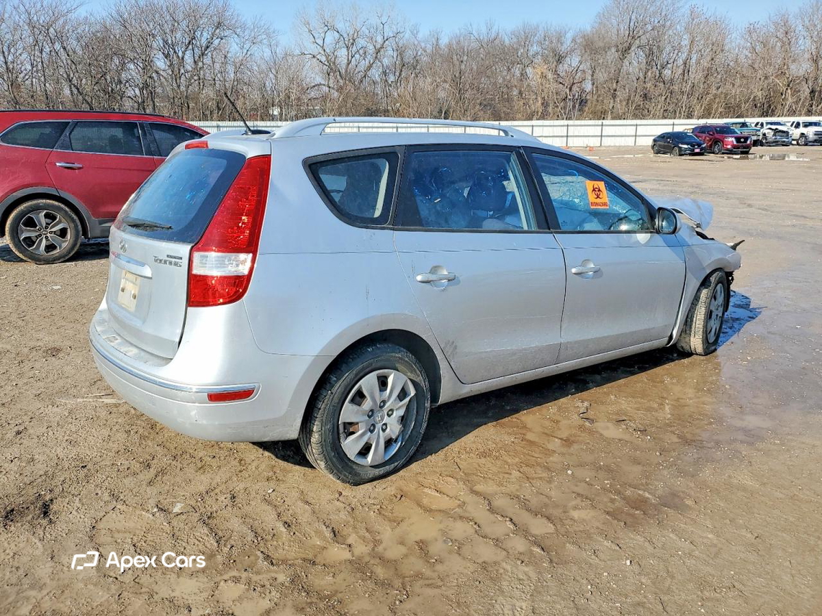 Hyundai Elantra 2011