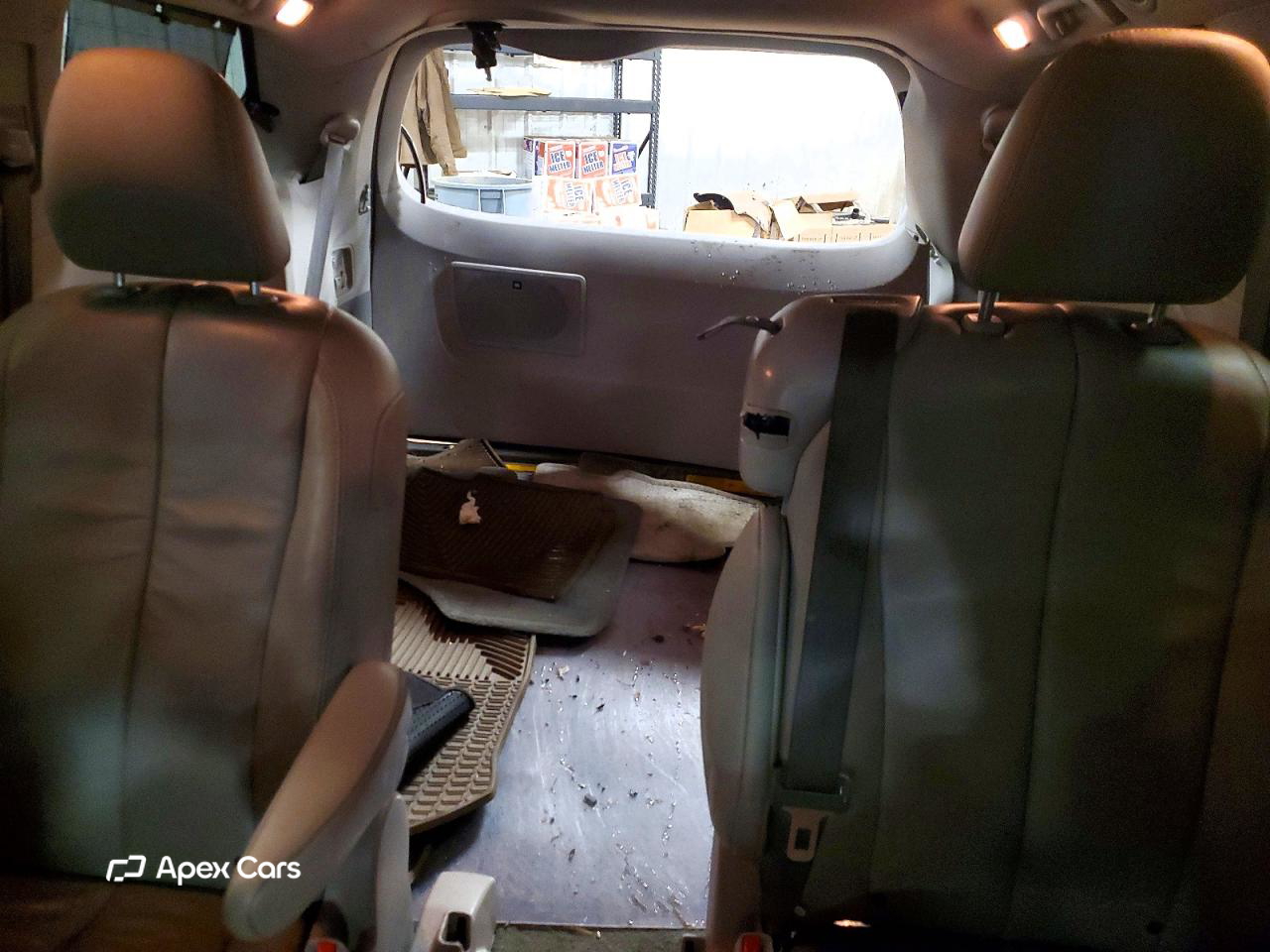 Toyota Sienna 2014