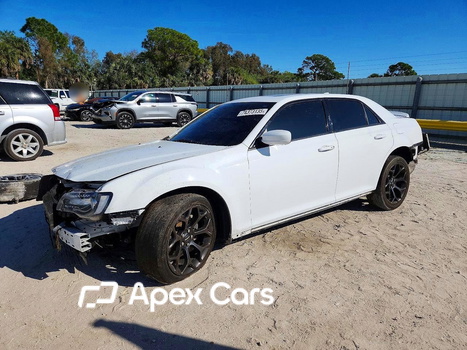 Chrysler 300 2020 - Image 1 of 14